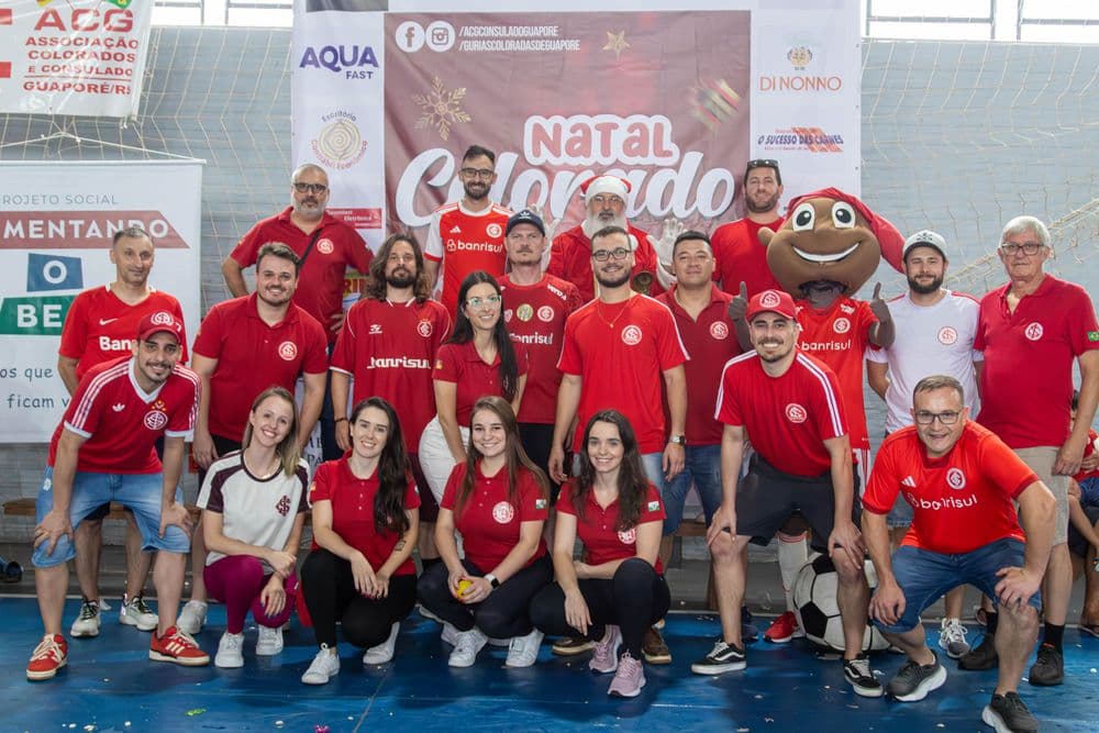 Caravana Colorada realiza evento de Natal em Guaporé