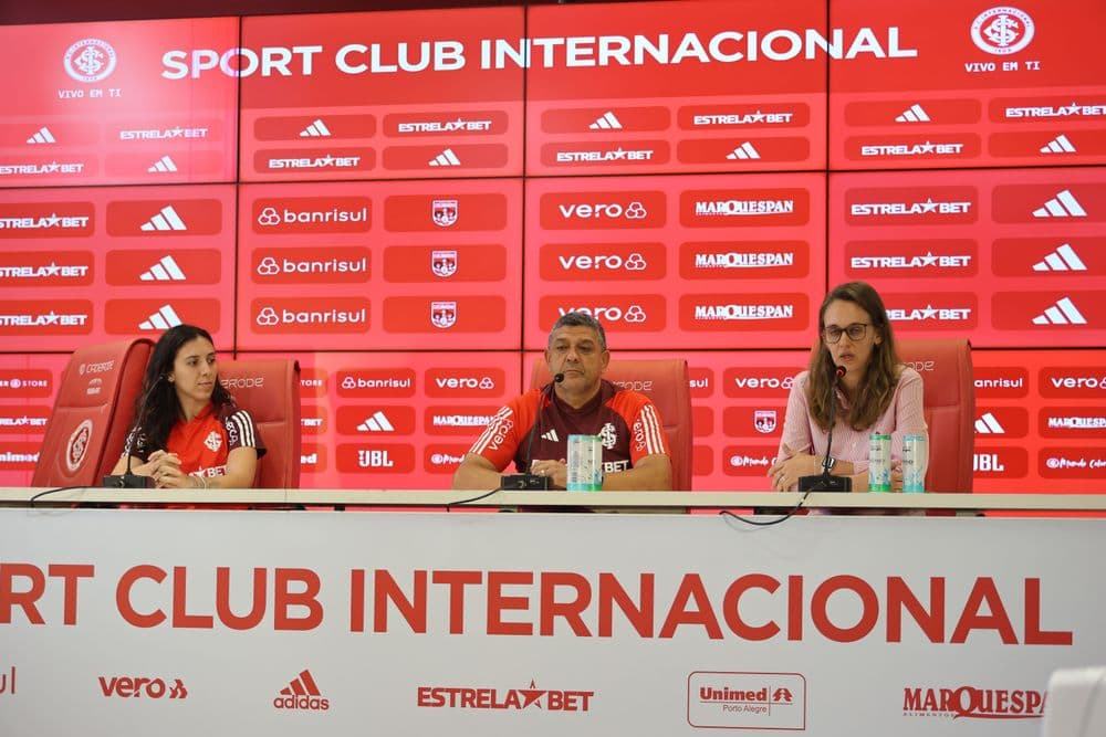 Gurias Coloradas se reapresentam no Beira-Rio
